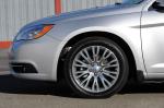 Chrysler 200 2011 года